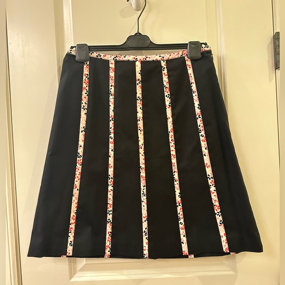 Talbots Stretch Floral Pleated Skirt Size 8 Petite A-Line Cotton Spandex - Picture 2 of 10